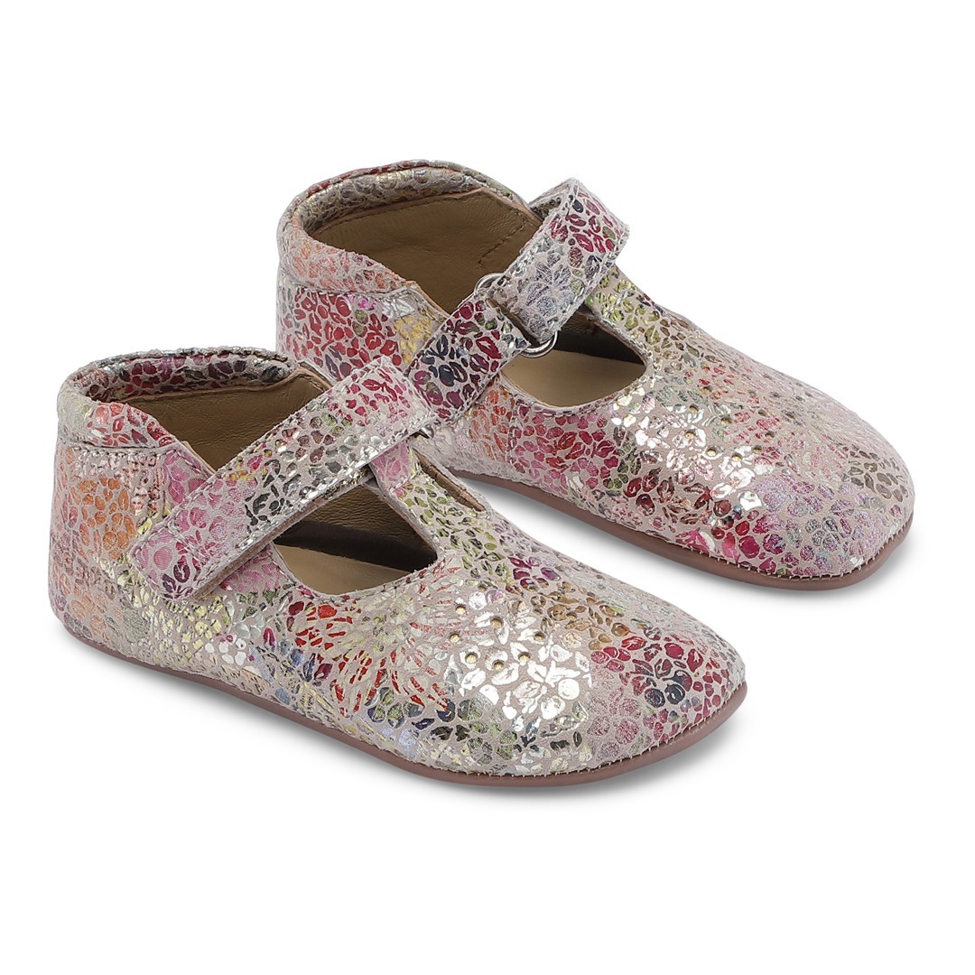 BG601037_02_972 mary